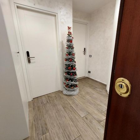 Domus Cinecitta Bed & Breakfast Roma Ngoại thất bức ảnh