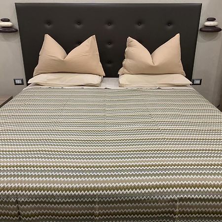 Domus Cinecitta Bed & Breakfast Roma Ngoại thất bức ảnh