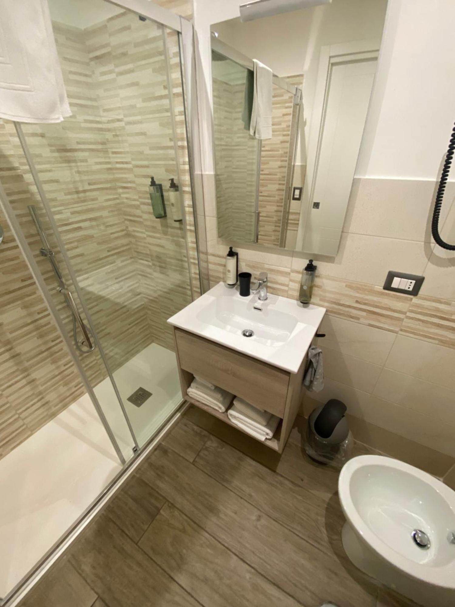 Domus Cinecitta Bed & Breakfast Roma Ngoại thất bức ảnh